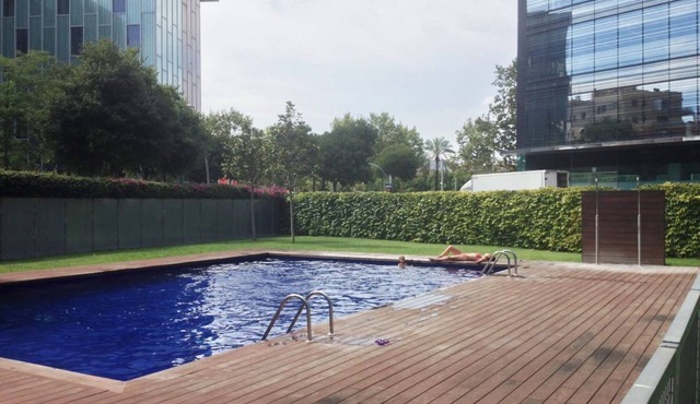 Pool, Terrace & Beach Vibes in Poblenou