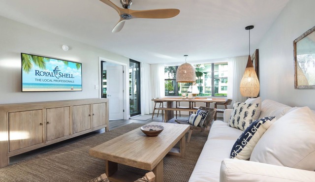 Pool View, Ground Level, Nicely Updated- Loggerhead Cay 571