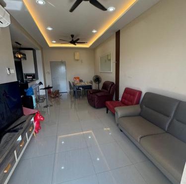 Pool View LBS Skylake Residence by Syida Ramli