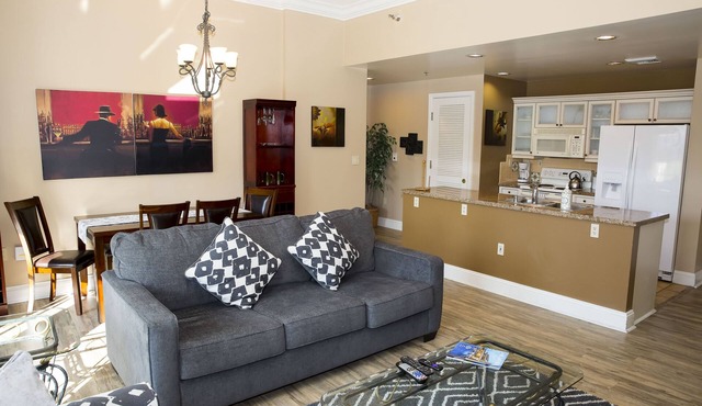 POOL VIEW, updated 2 bedroom Viera condo at Lake Las Vegas!