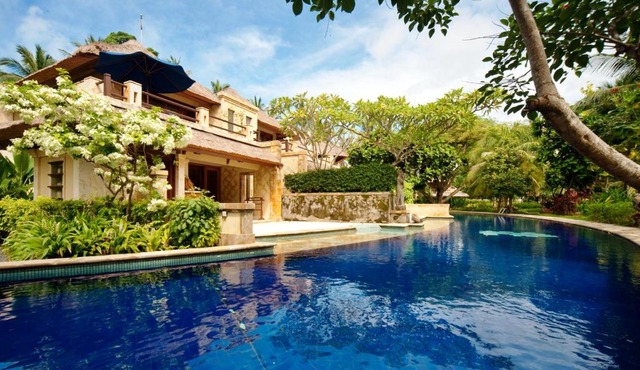 Pool Villa Merumatta Senggigi