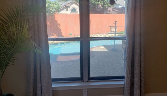 Pool w/waterfall, 4-bedroom house in charming Richmond 25 mins to MD anderson