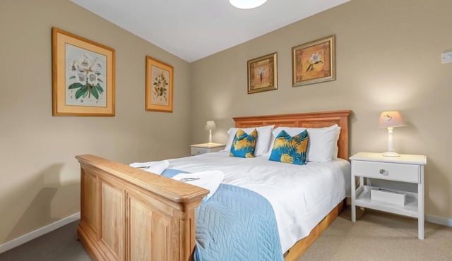 Pools Cottage 7 - Gardeners Cottage