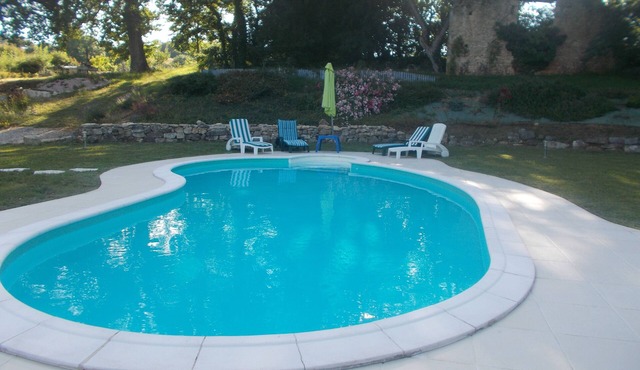 Poolside B&B in a renovated farmhouse in the heart of the Gers countryside