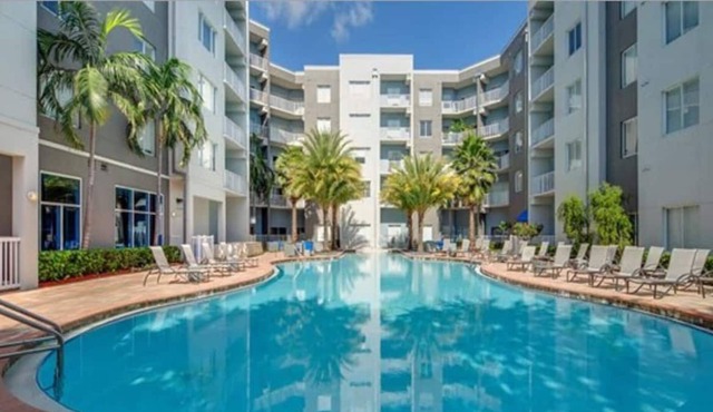 Poolside Bliss at Bell Channelside B-113