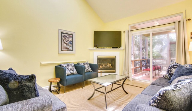 Poolside Fun, Beach Walks! Ocean Pines Coastal Gem