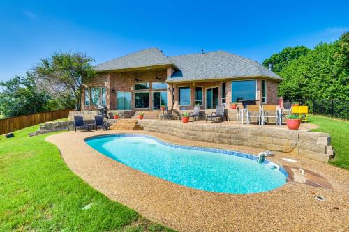 Poolside Fun! Private Lakefront Little Elm Escape