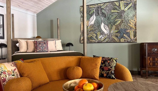 Poolside Guesthouse | unwind at the ferns