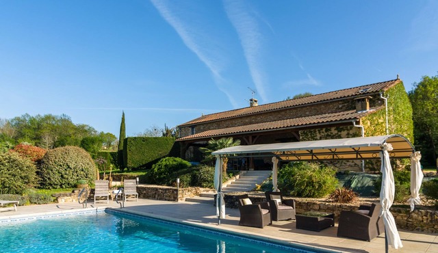 Poolside Haven in Salles