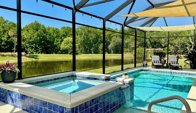 Poolside Paradise - 4 Bedroom Luxury Home w/Pool & Golf Cart in The Villages/Fantastic Location!