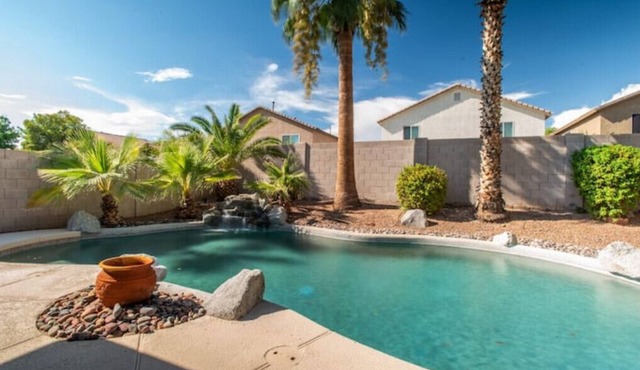 Poolside Paradise Terramar Family Safe Retreat Beautiful Northwest Peoria