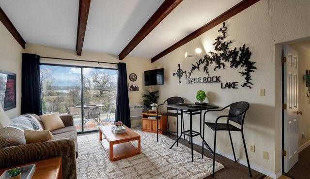 Poolside Retreat at Kimberling Crossing