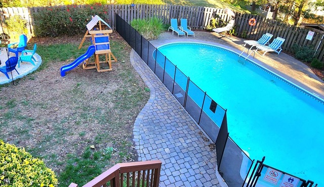 Poolside Retreat - spacious 4-bedroom retreat with pool, hot tub, game room&more