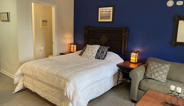 Poolside Suite on Lake George