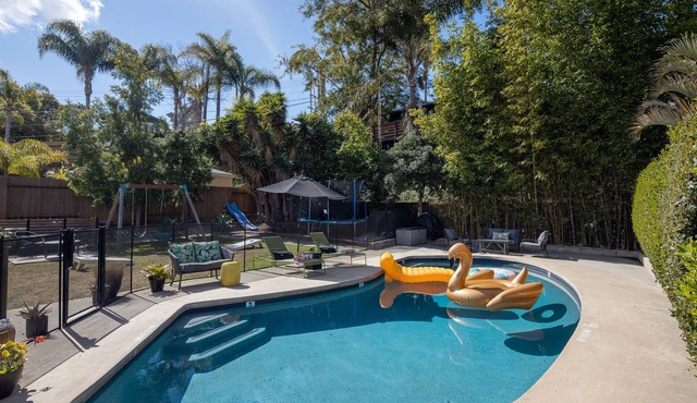 Poolside Vibes Oside, Artist inspired Mid-Century Design