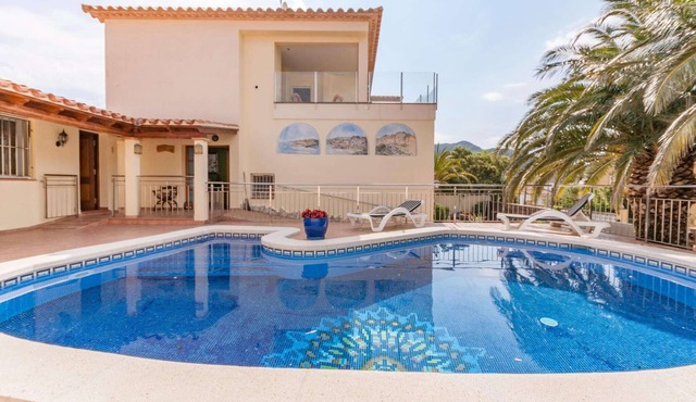 Poolside Villa near Beaches