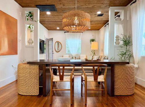 poolside villa with outdoor hot tub, Easy World Cup Access