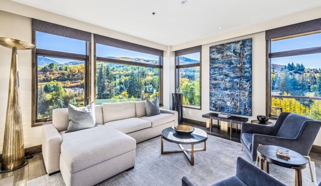 Pop Art Villa Riverfront | Riverside Residence 2B