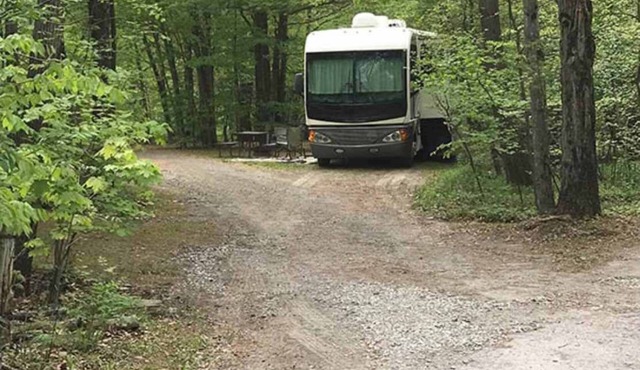 Pop up Camper Site Water & Electric Up to 32FT