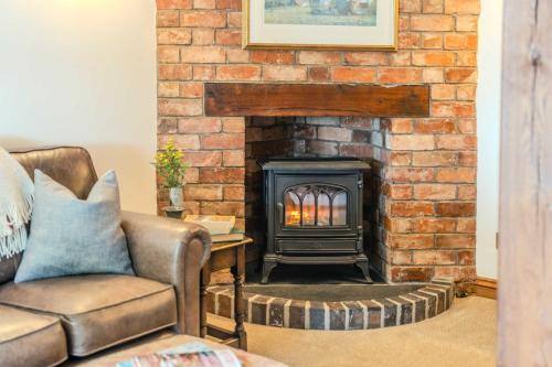 Poplar Cottage - Historic Barn in Dumbleton