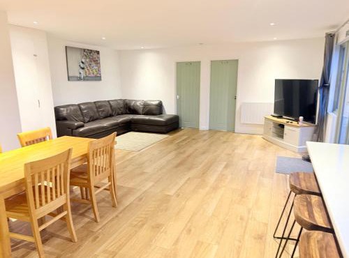 Poplar holiday cottage