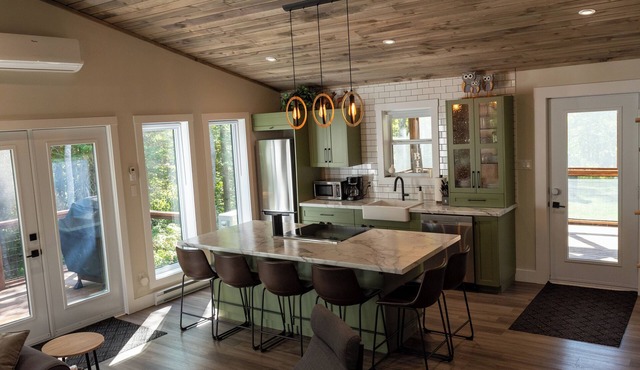 Poplar Retreat - with hot tub