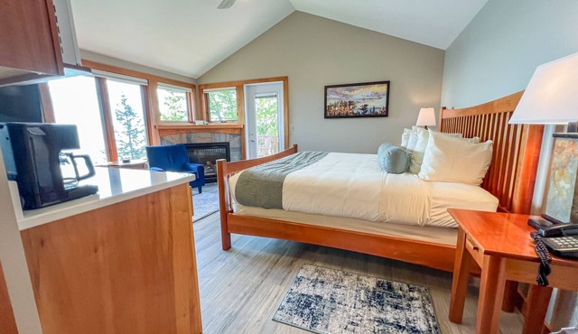 Poplar River Condos 513 - Lake Superior - Lutsen, MN