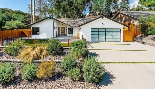 Poppy Cottage Home 4BR