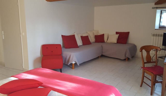 Poppy Room - 2 to 4 people (2 adults + 2 children)