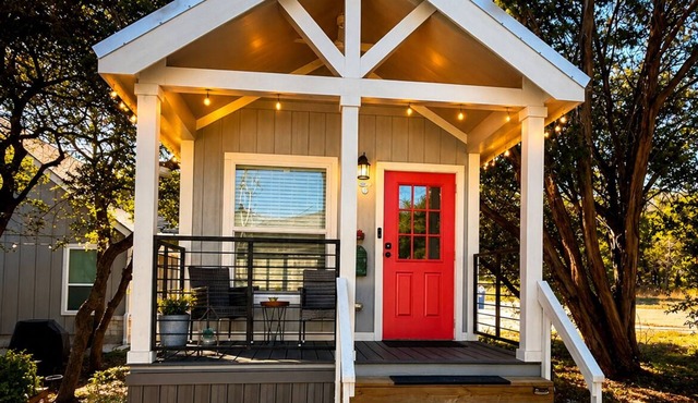 Poppy Seed Cottage