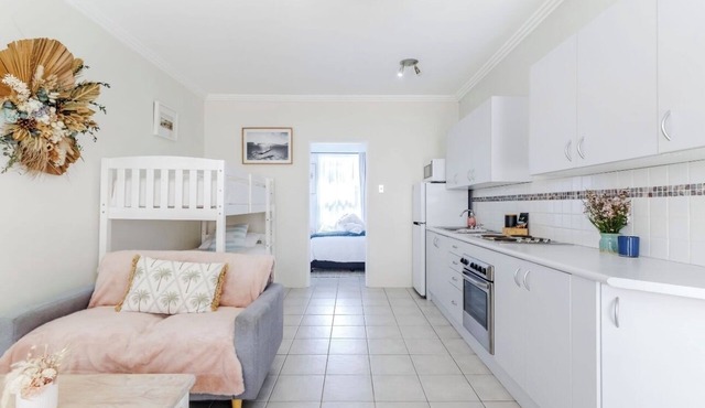 Popular North Cronulla Beach Apartment sleeps up to 5 people
