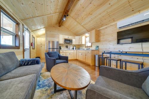 Porch and Pond Views La Grange Cabin Retreat!
