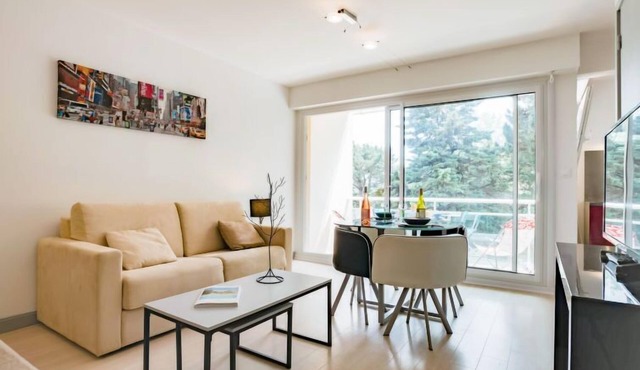 Port An Dro by Interhome