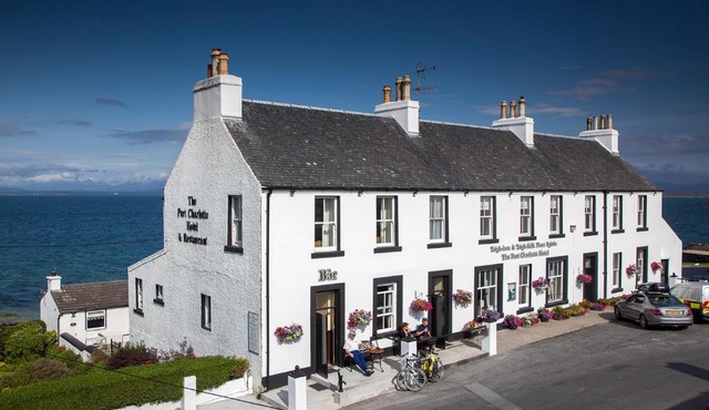 Port Charlotte Hotel