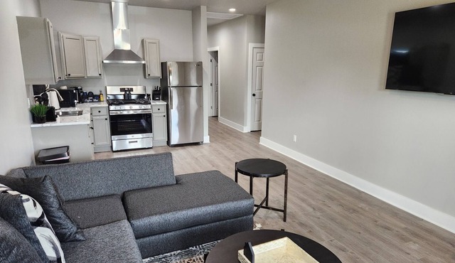 Port-City Premium Elegance 3 Bed/2 Bath Home