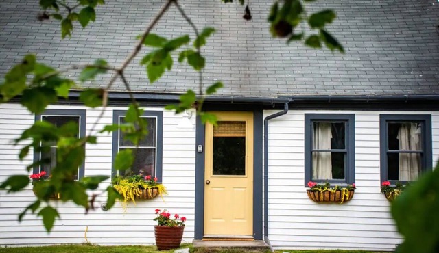 Port Clyde! Walk to lighthouse, village, and beach