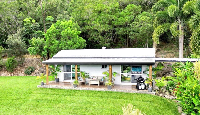 Port Douglas~Hidden Gem~Trezise Cottage in Mowbray