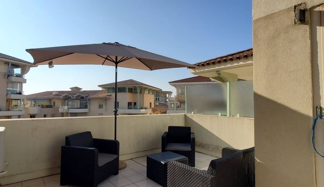 Port FREJUS T2 39m2 with air conditioning Beautiful terrace Garden view Wifi Parking 4 Persons