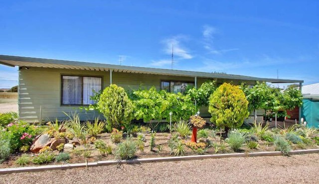 Port Hughes Holiday Cottages-Seafarers