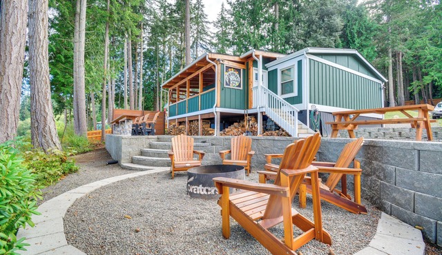 Port Ludlow Getaway on Hood Canal Near Hiking