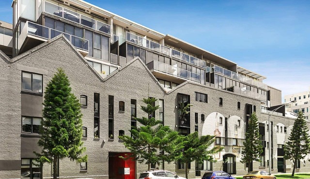 Port Melbourne Perfect 2 Bed