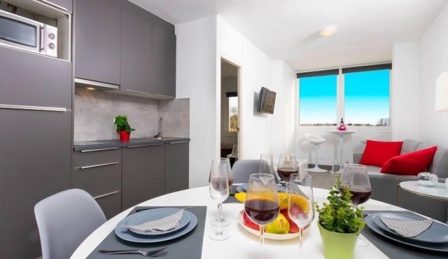 Port Mistral by Interhome