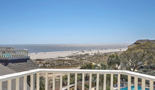 Port O' Call E302 - Top Floor Ocean View Condo!