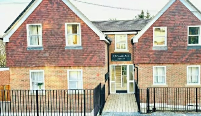 Port of Dover Lodge 20 sleeps