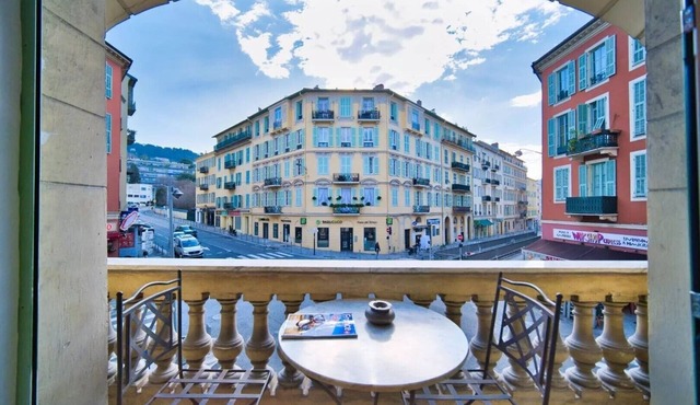 Port of Nice - Scooters Included