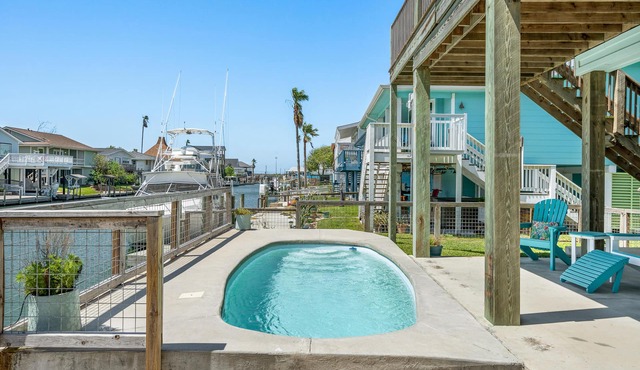Port Royal Dream | Pet Friendly, Canal Views, Pool
