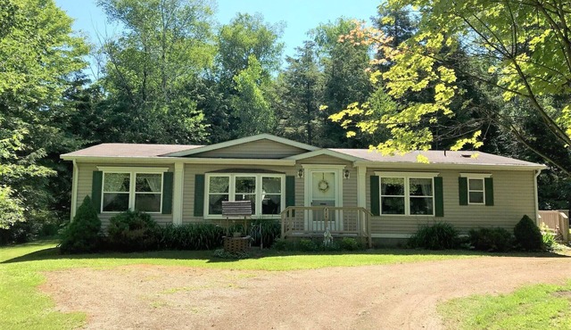 Port Sanilac - Lexington area, Country Setting "Home Away from Home"
