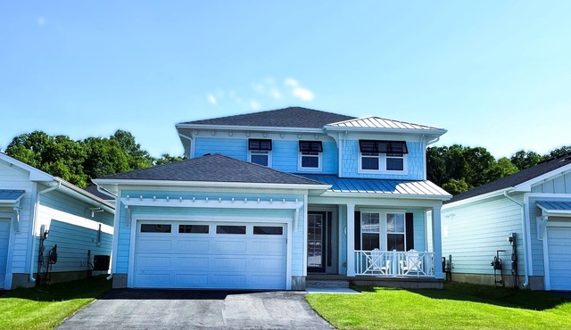Port Stanley 5 BRs 3Bath Cottage in Kokomo Beach Club - Walk to Beach & Downtown
