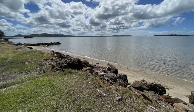 Port Stephens Getaway - Waterfront Home