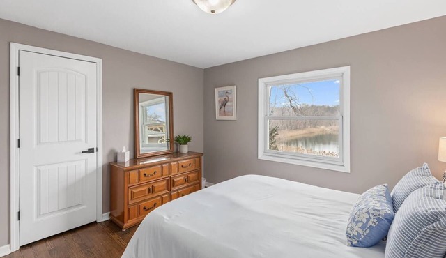 Portage Indiana Dunes 3 bedroom Duplex Plaza Upper A